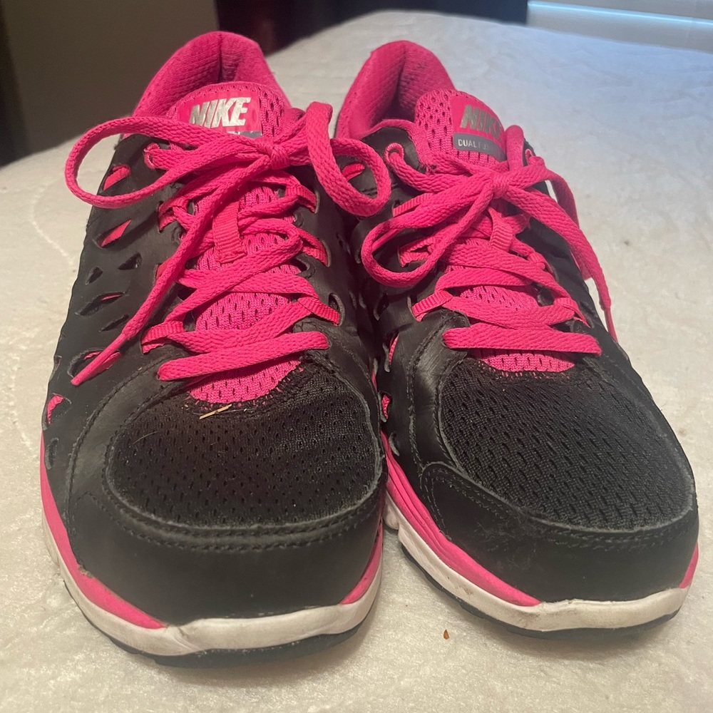 NIke Dual Fusion womens size 8